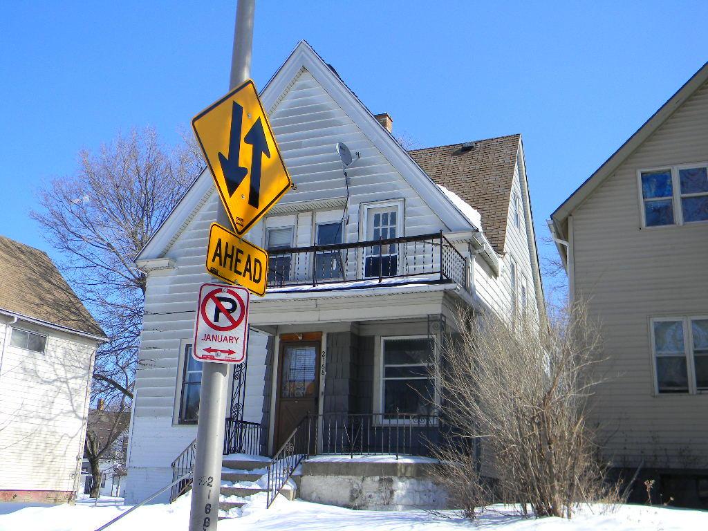 2168 N 37th St, Milwaukee, WI 53208