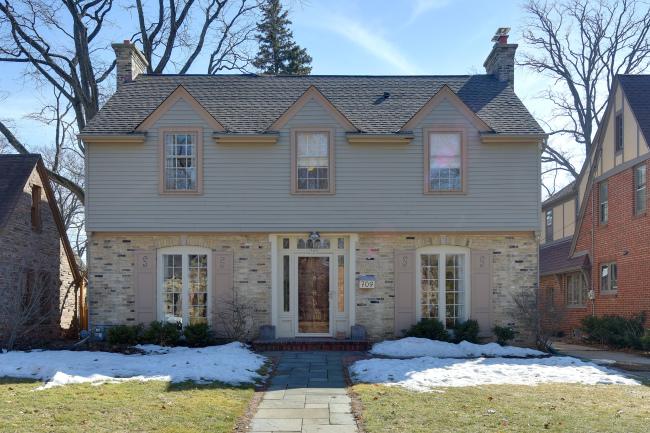 709 E Lexington Blvd, Whitefish Bay, WI 53217