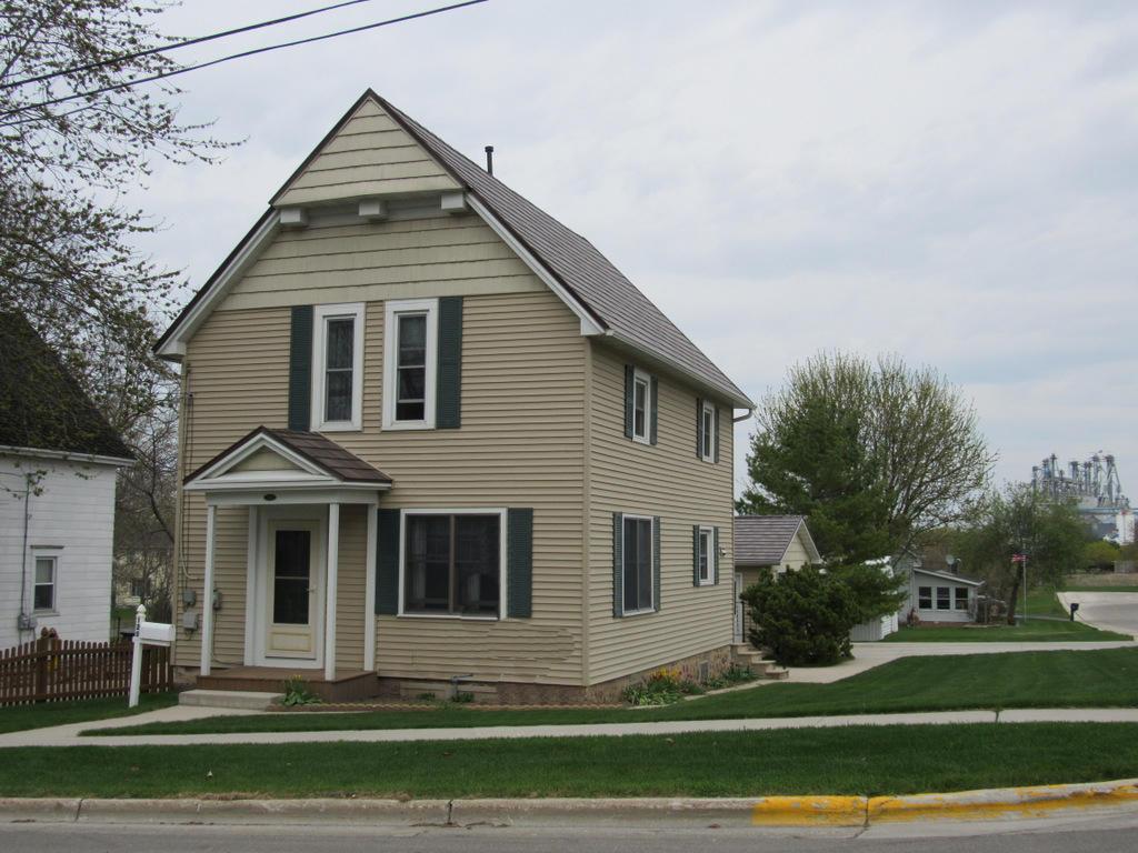 120 Adams St., Chilton, WI 53014