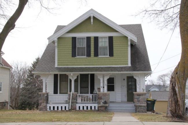 363 W State St., Hartford, WI 53027