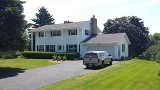 N1W22825 Virginia Dr, Pewaukee, WI 53186