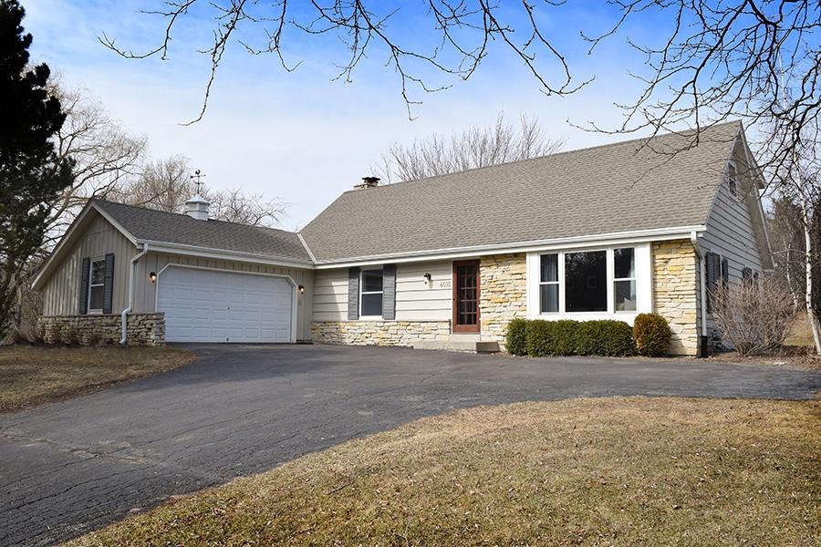 4018 W Scenic Ave, Mequon, WI 53092