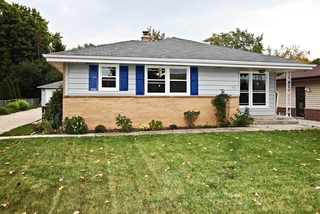 9441 W Grantosa Dr, Wauwatosa, WI 53222