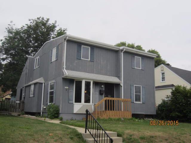 3845 S 36th St, Greenfield, WI 53221