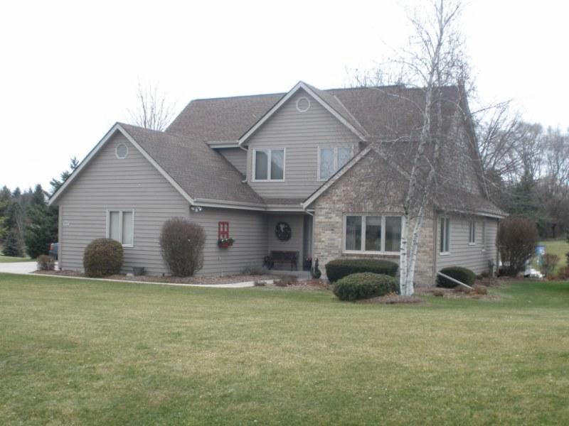 N71W27144 Hansen Dr, Lisbon, WI 53089