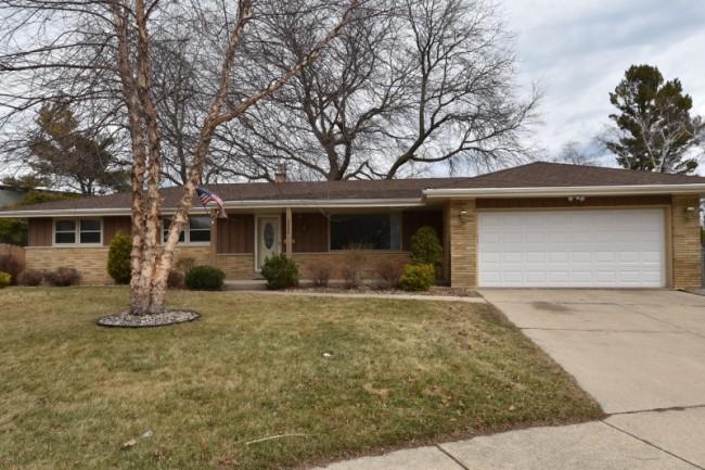 3825 St Clair St., Racine, WI 53402