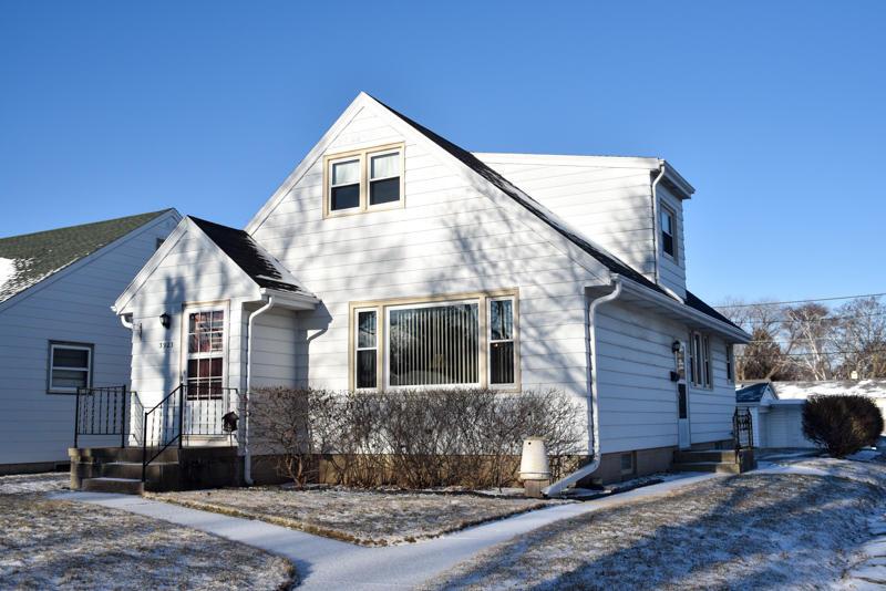 3923 S Logan Ave., Milwaukee, WI 53207