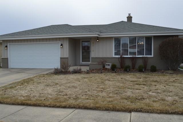 8318 23rd Ave, Kenosha, WI 53143