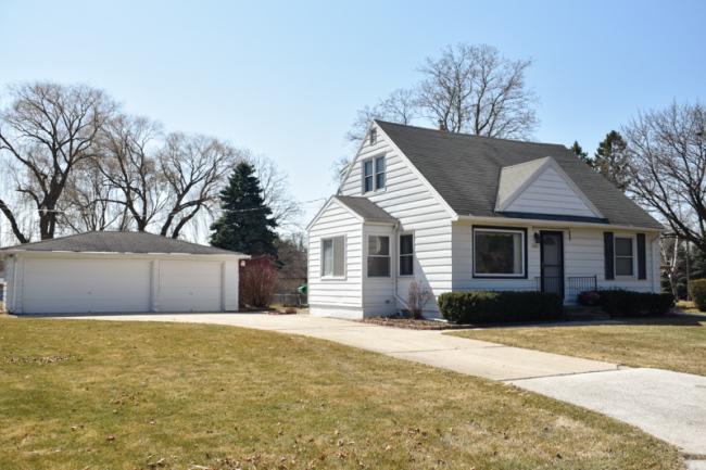 7909 W Bradley Rd, Milwaukee, WI 53223