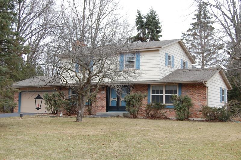 21435 W Edinbourgh Dr., New Berlin, WI 53146