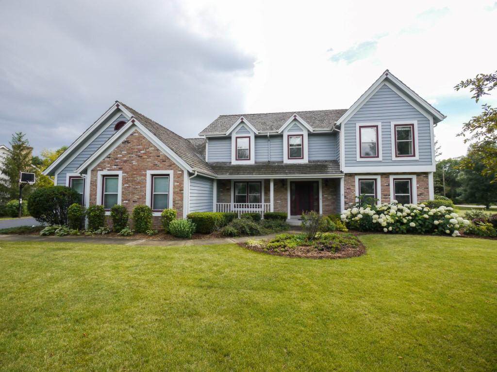 11621 N Lafayette Pl, Mequon, WI 53092