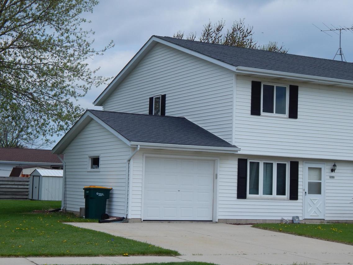 1708 Hans St, West Bend, WI 53090