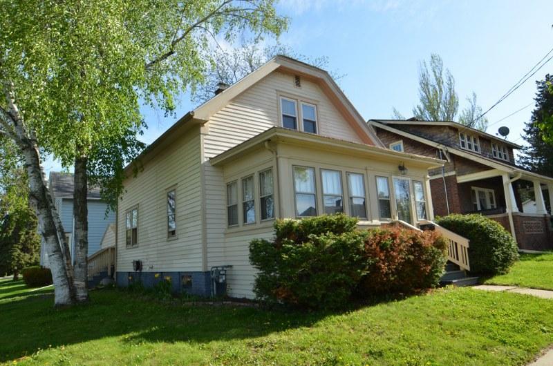 201 W Green St, Watertown, WI 53098