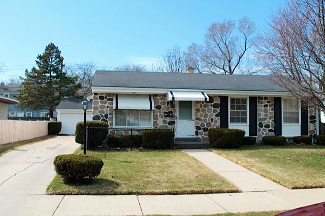 4048 Lasalle St, Racine, WI 53402