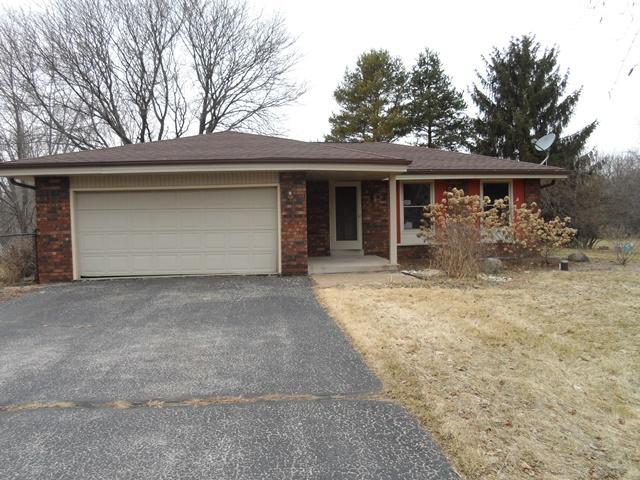 W312S8725 Cherokee Pass, Mukwonago, WI 53149