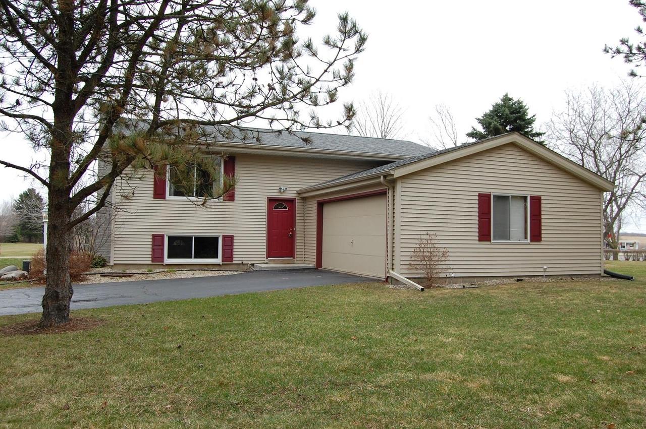 W275S8960 Hidden Lakes, Vernon, WI 53149