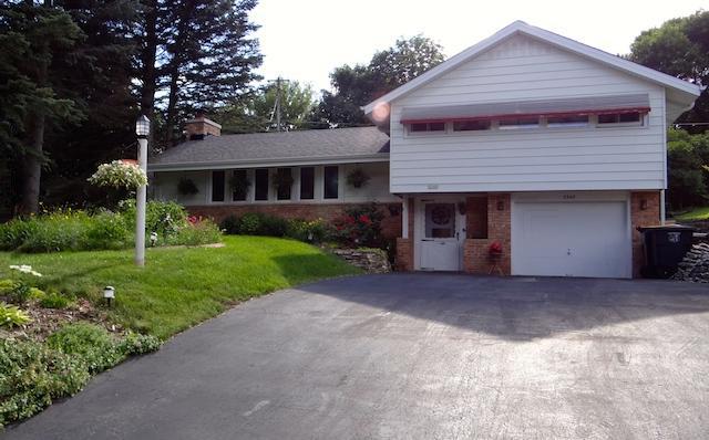 3345 N Knoll Blvd, Wauwatosa, WI 53222