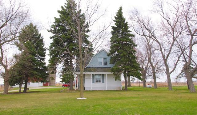 9445 1st St, Somers, WI 53177