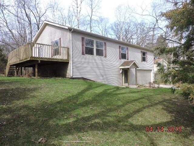 8214 Monroe St, Burlington, WI 53105