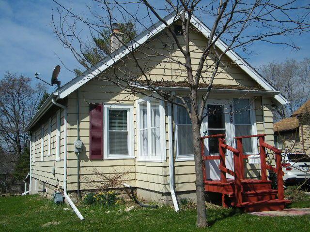 406 N Washington Ave, Waukesha, WI 53188