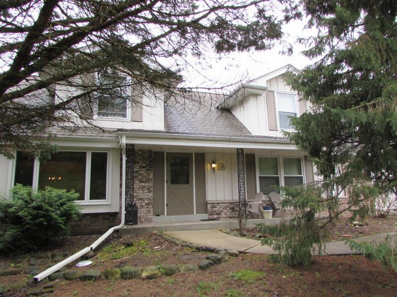 W276S4257 Green Country Rd, Waukesha, WI 53189