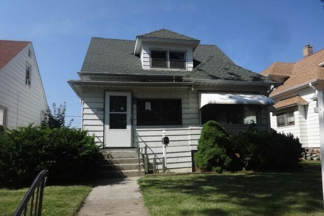 3406 E Van Norman Ave, Cudahy, WI 53110