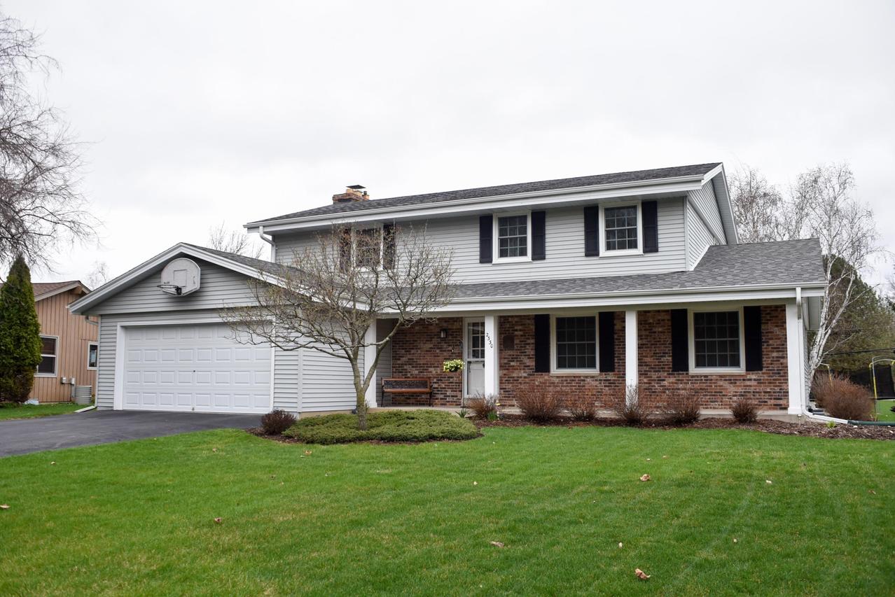 2330 Talbots Ln., Brookfield, WI 53045