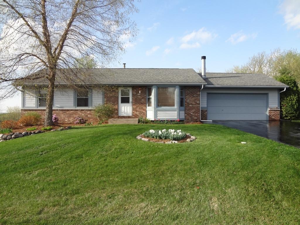 W2408 Heather St, Ashippun, WI 53066