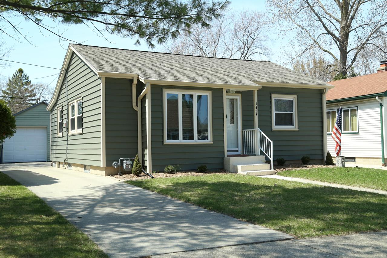 3423 S Ahmedi Ave., Milwaukee, WI 53207