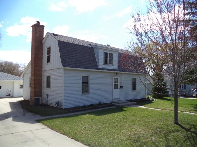 2129 N Salisbury Rd., West Bend, WI 53090