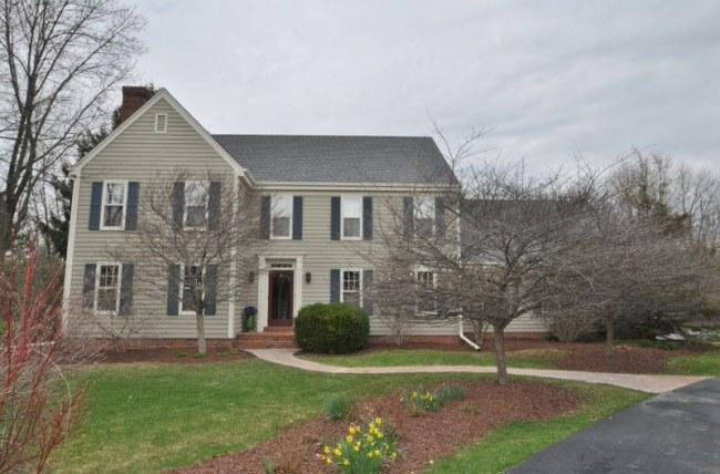 10315 N Waterleaf Ct, Mequon, WI 53092