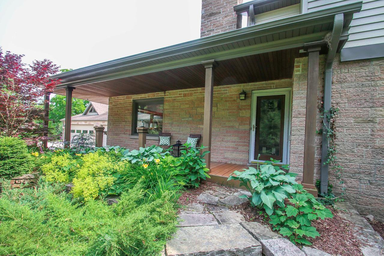 1447 W Fairy Chasm Rd, River Hills, WI 53217