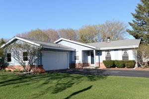 625 S Grandview Blvd, Waukesha, WI 53188