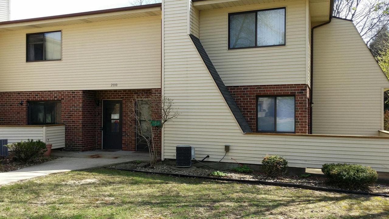 2810 W Mill Rd. #E, Glendale, WI 53209