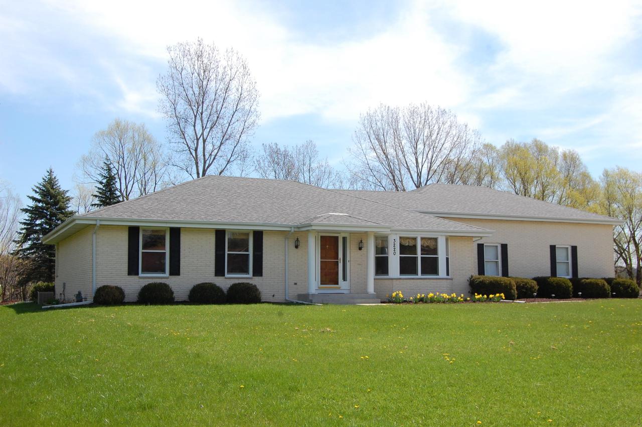 3220 San Juan Tr., Brookfield, WI 53005