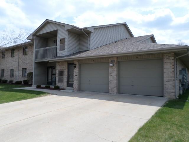 8123 40th Ave #4A, Kenosha, WI 53142