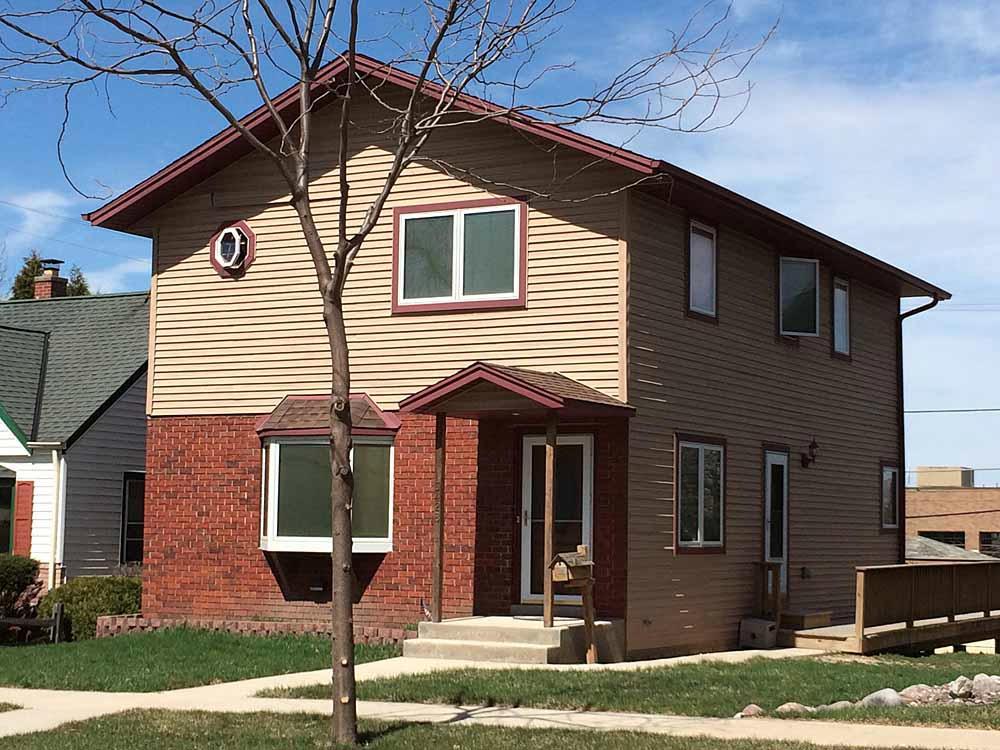 3428 E Van Beck Ave., Saint Francis, WI 53235