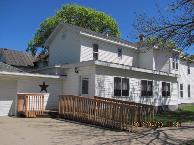 1603 Charles St, La Crosse, WI 54603