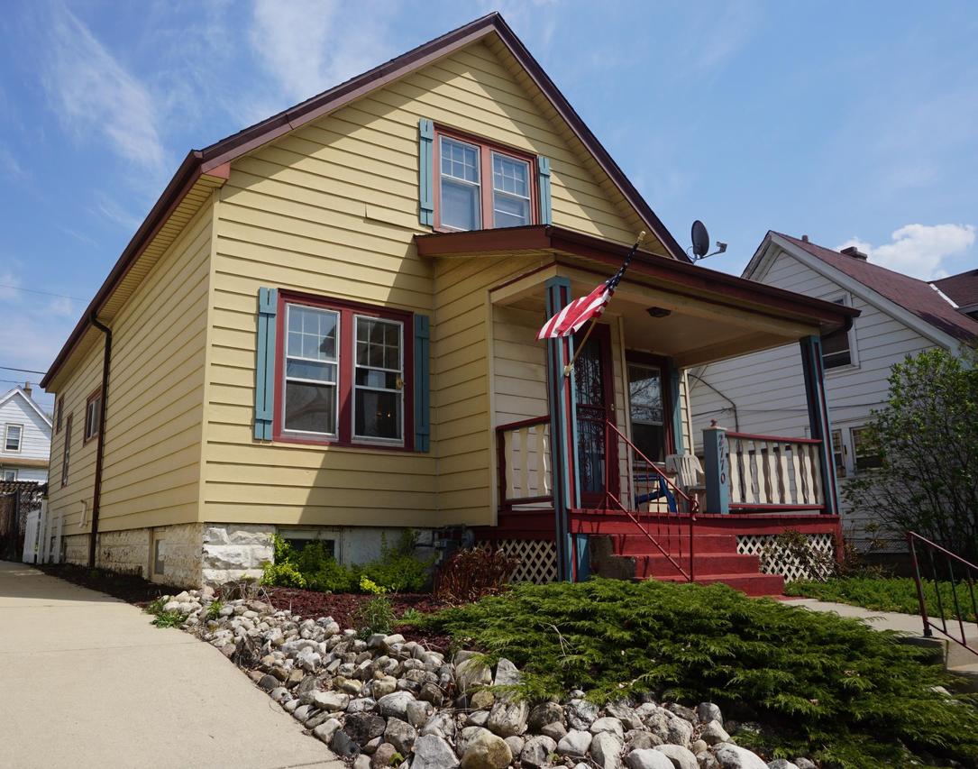 2770 S Howell Ave, Milwaukee, WI 53207