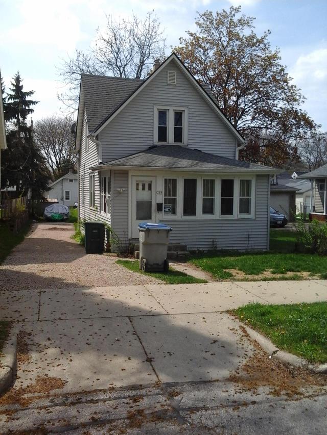 309 59th St, Milwaukee, WI 53214