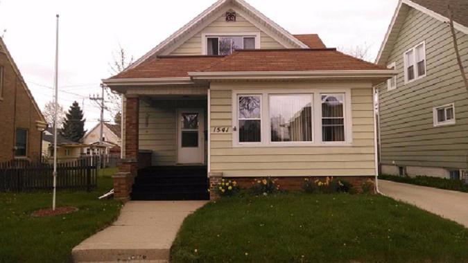 1541 Hayes Ave, Racine, WI 53405