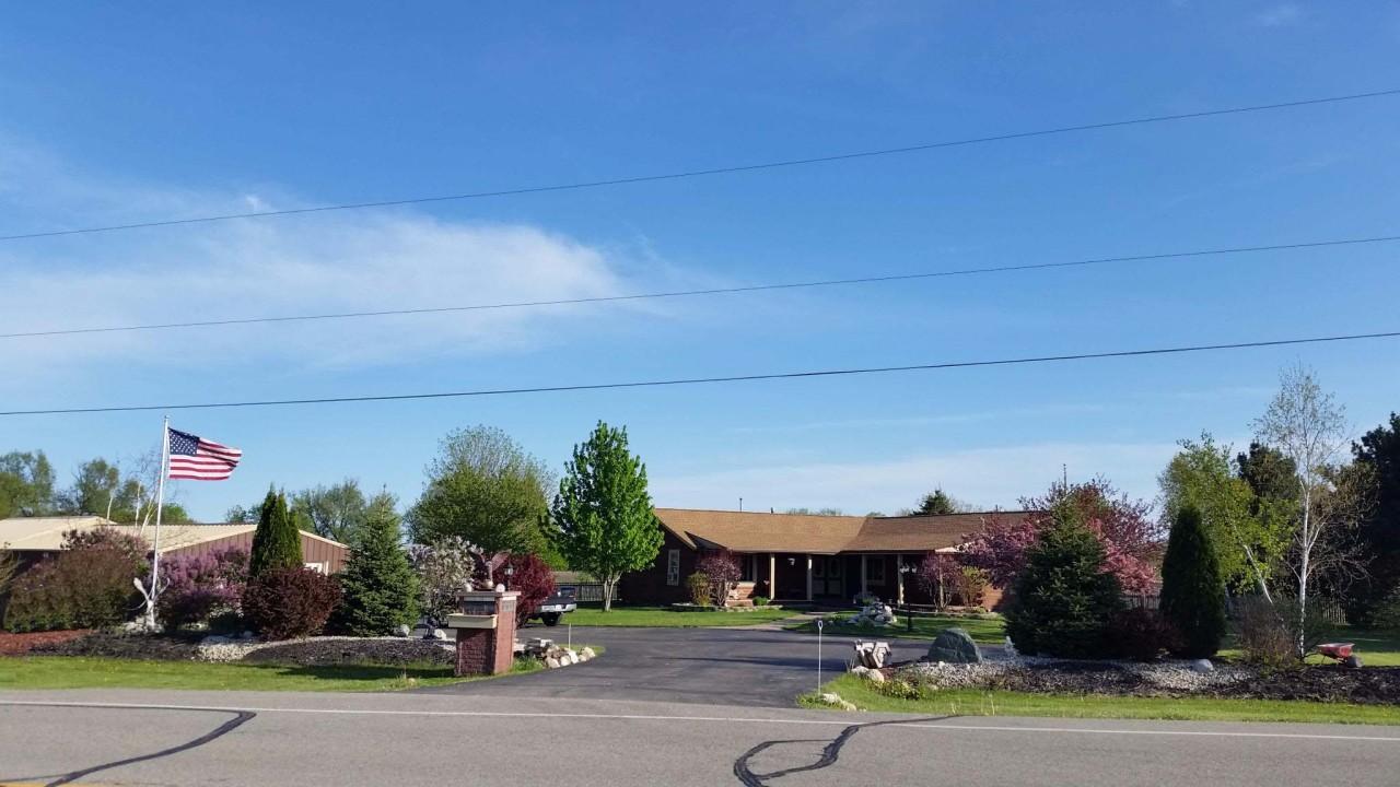 17705 Winfield Rd., Bristol, WI 53104