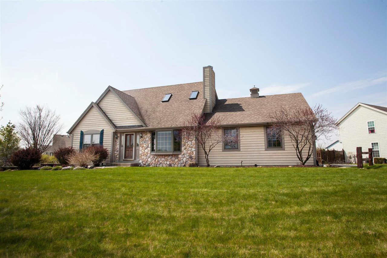 3835 W Lakeview Dr., Franklin, WI 53132
