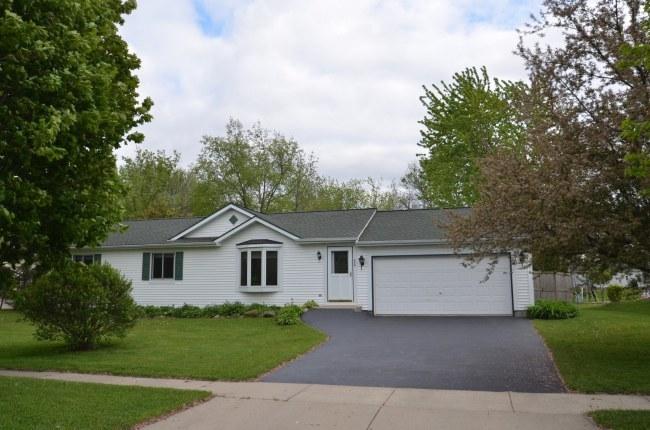 925 E Chicago, Whitewater, WI 53190