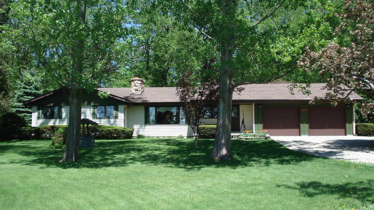 22224 Plank Rd., Dover, WI 53139