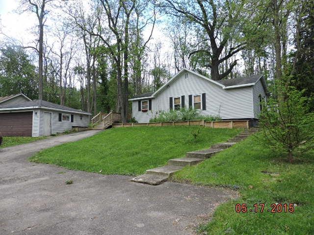 631 Hickory Rd, Twin Lakes, WI 53181