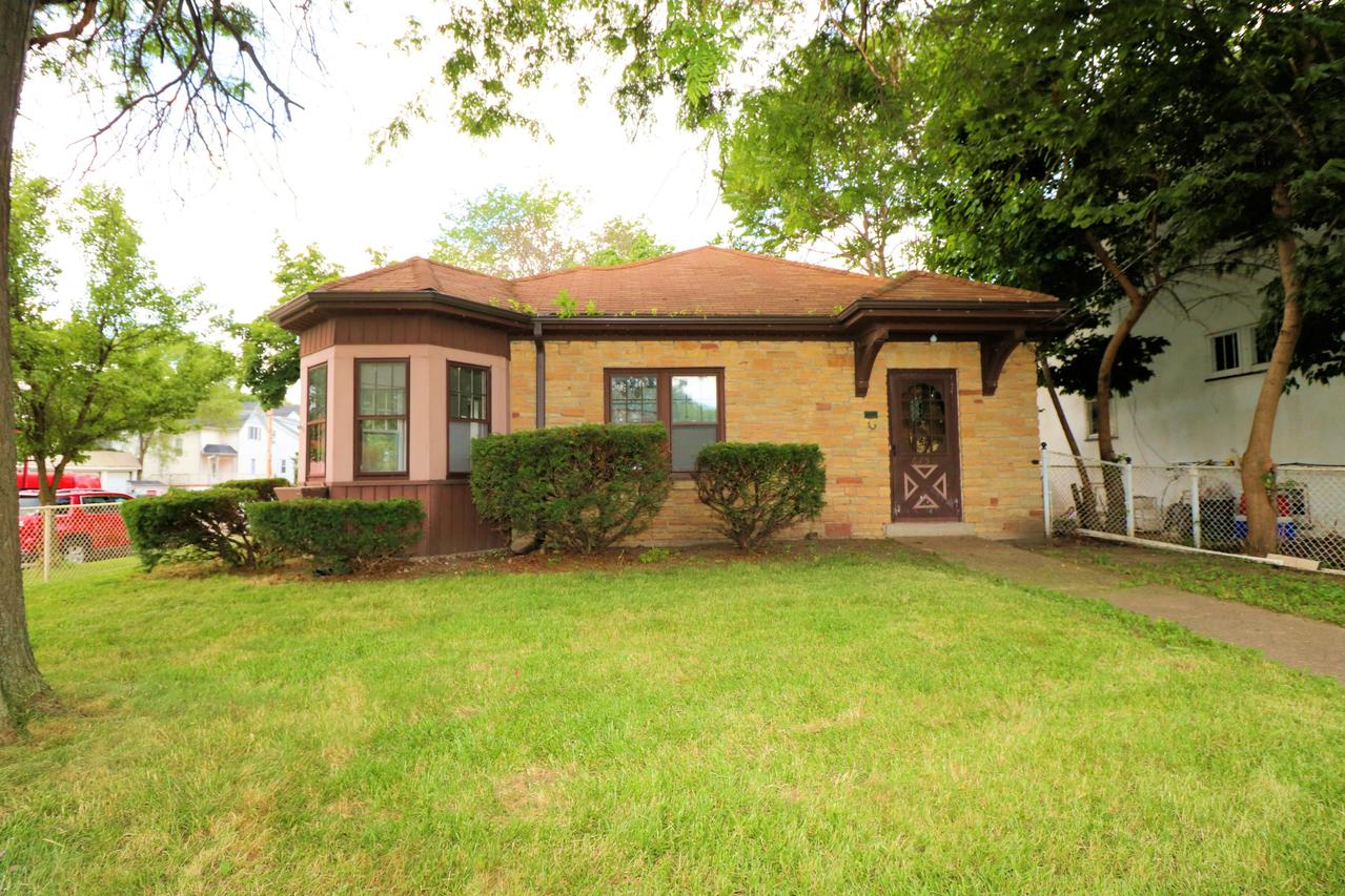 6750 Sheridan Rd, Kenosha, WI 53143