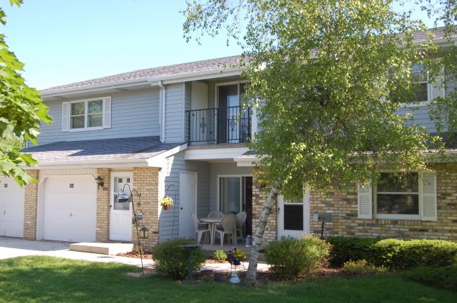 7041 Mariner Dr #204, Mount Pleasant, WI 53406