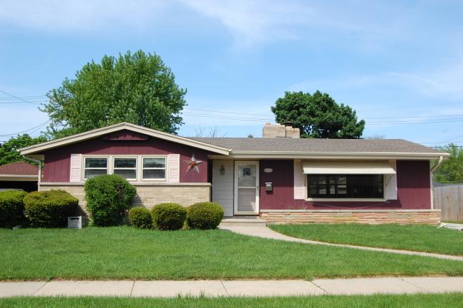 3447 Saint Clair St., Racine, WI 53402