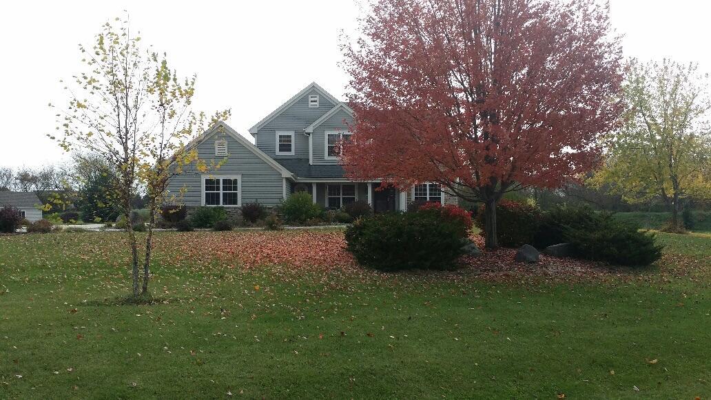 627 Quail Run, Richfield, WI 53017